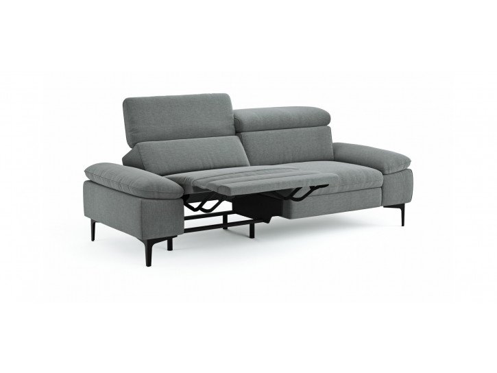 4c2d34e7779ef23f5c71a169ac7b48fc93fb0ea2 Global Family Sofa Felipa freisteller 4 105106