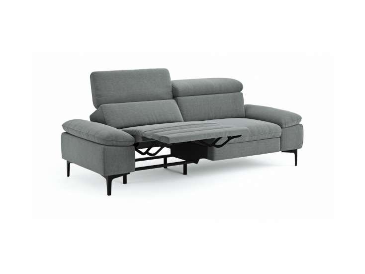 4c2d34e7779ef23f5c71a169ac7b48fc93fb0ea2 Global Family Sofa Felipa freisteller 4 105106